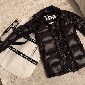 Aritzia Super Puff Mid in High Gloss Black